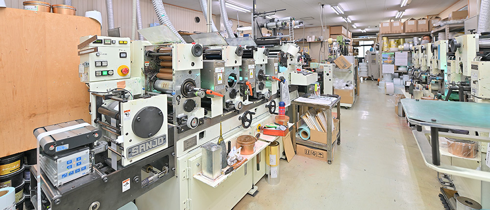 凸版輪転間欠式印刷機 CS-200の外観写真